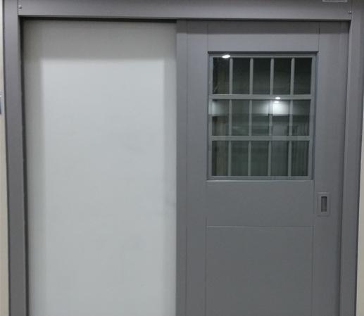 監獄電動平移門